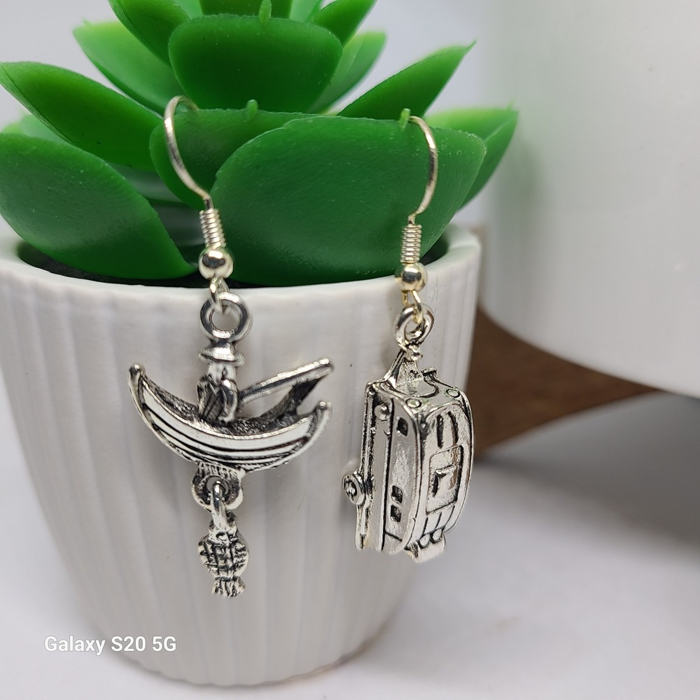 Handcrafted Fisherman w/Fish and Camper Dangle Earrings,‎ Silver Tone NWOT